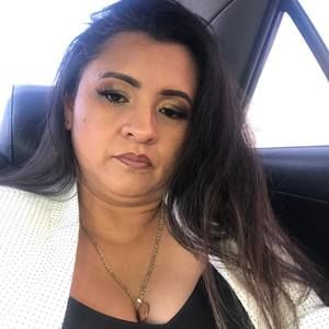 Meet your Posher, Francisca